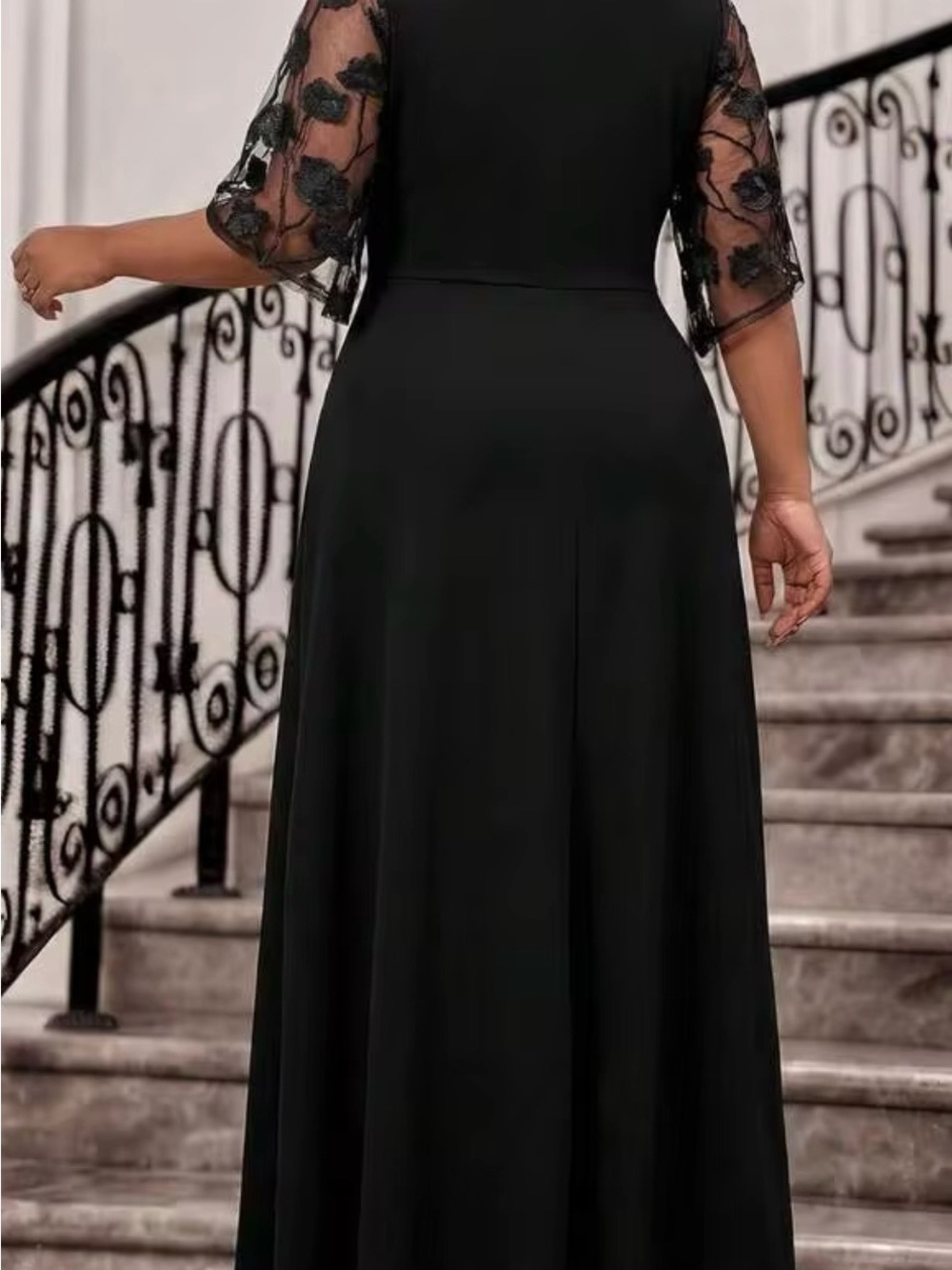 Elegant Black Lace Sleeve Maxi Dress - Picture 4 of 7